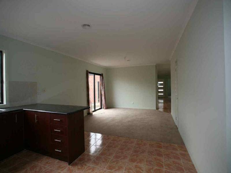 12 SWINBURNE COURT, Truganina VIC 3029