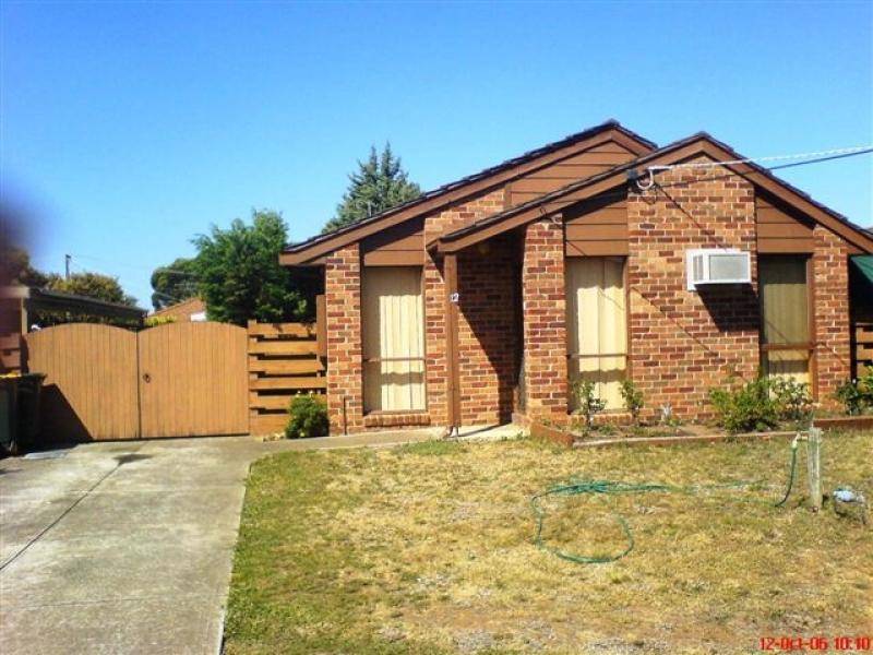 12 HAMPTON COURT, Hoppers Crossing VIC 3029
