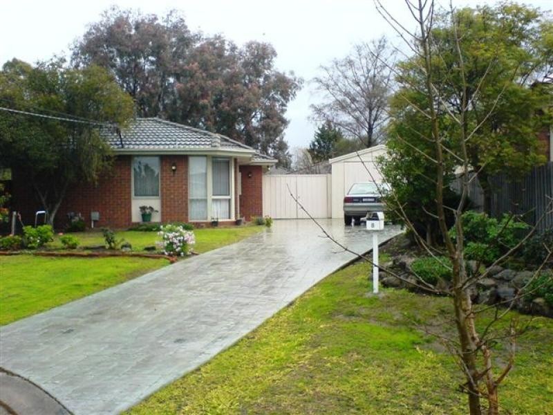 8 RHUS COURT, Werribee VIC 3030