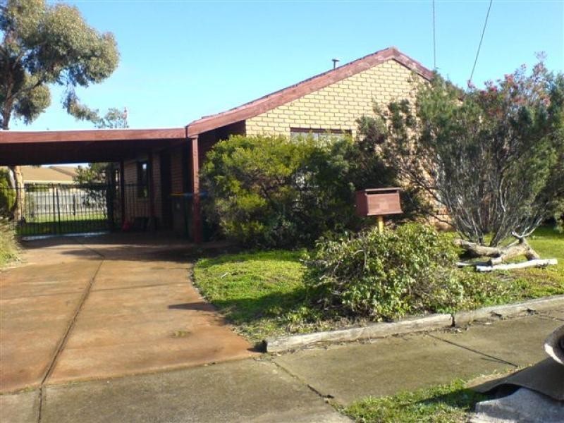 2 EDINBURGH COURT, Werribee VIC 3030