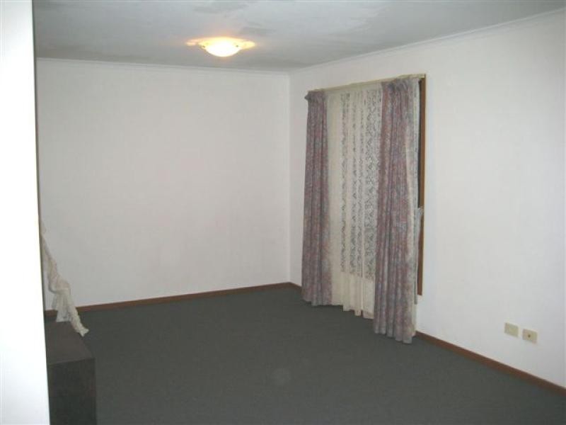 2 EDINBURGH COURT, Werribee VIC 3030