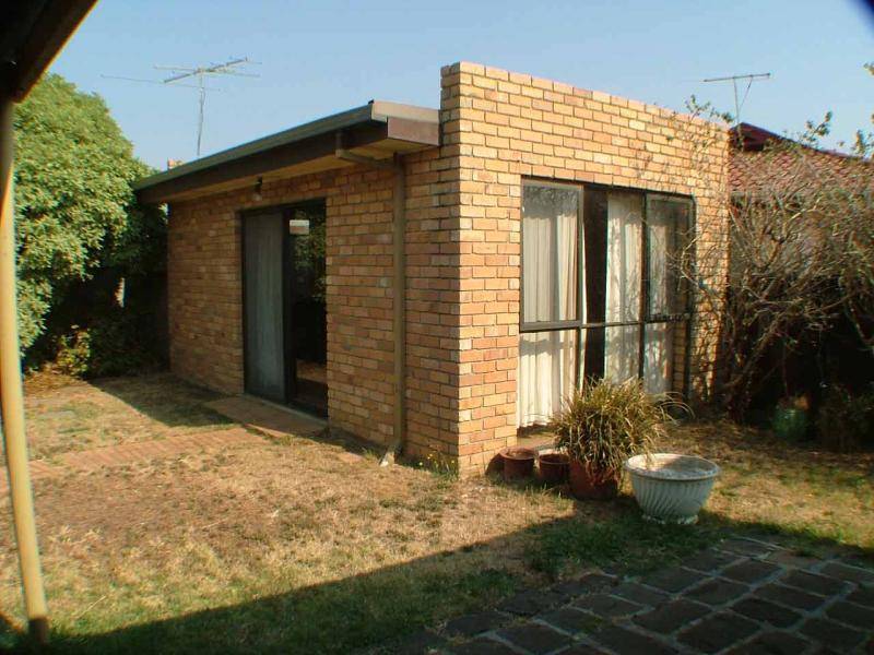 6 YARRABEE DRIVE, Hoppers Crossing VIC 3029