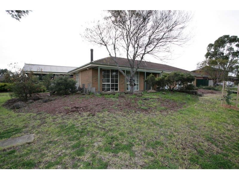 13 COWIE PLACE, Hoppers Crossing VIC 3029