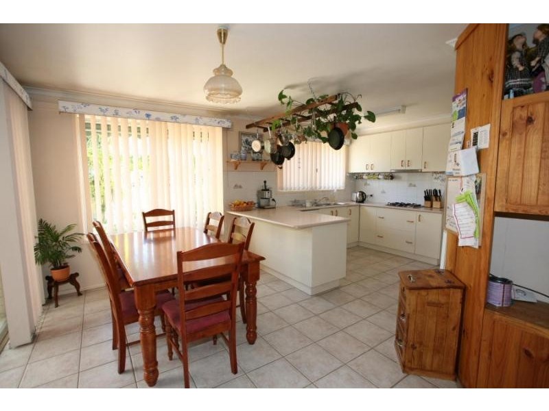 1 PATTERSON AVENUE, Hoppers Crossing VIC 3029