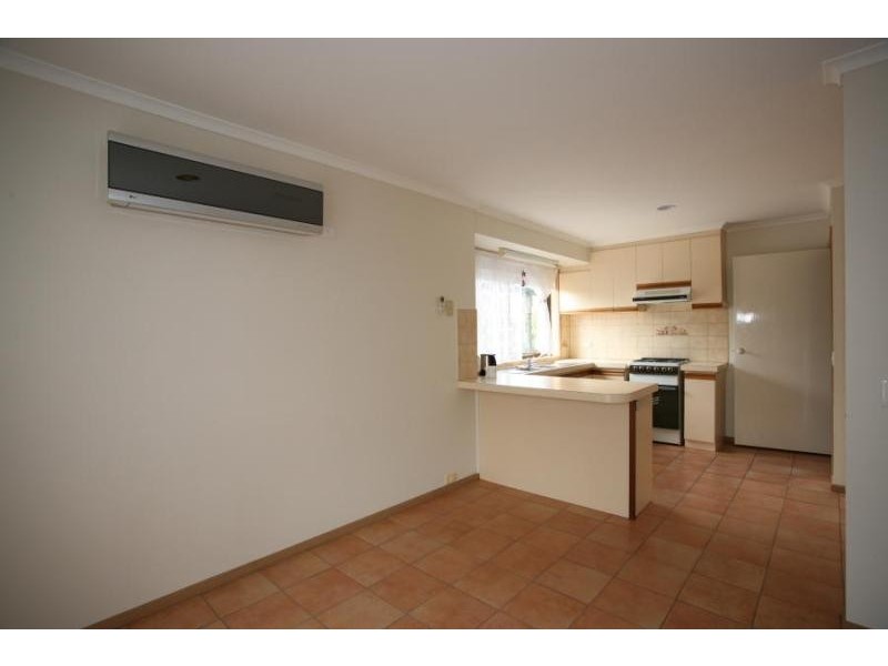 2 MALVEN CLOSE, Werribee VIC 3030