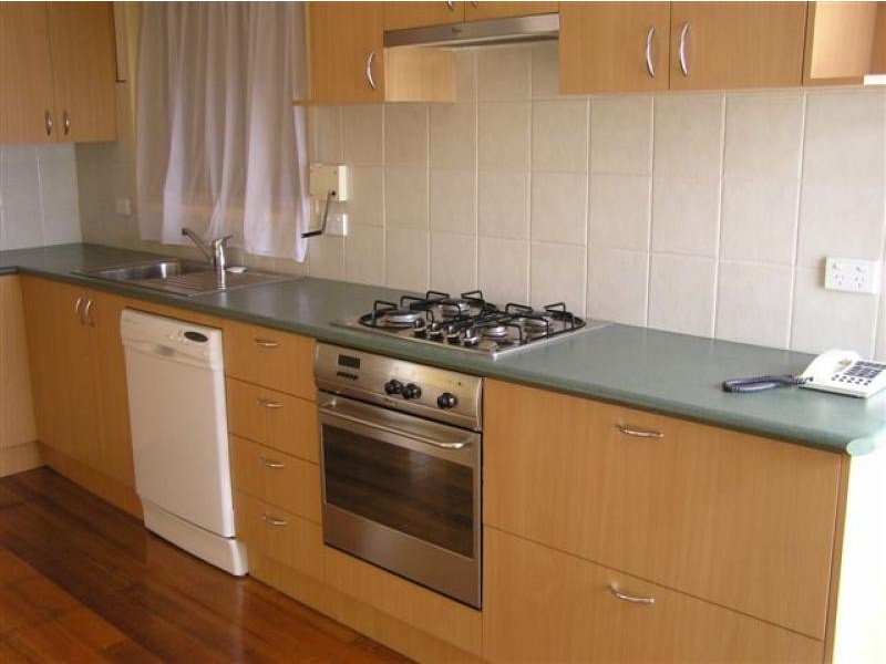 33 SPRING DRIVE, Hoppers Crossing VIC 3029