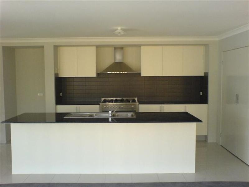 6 GUILFORD COURT, Truganina VIC 3029