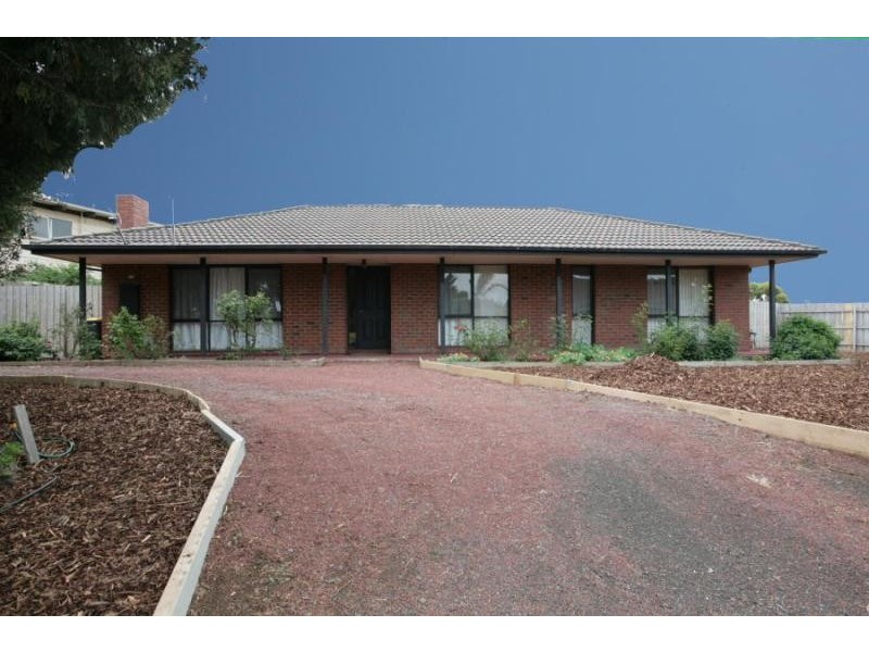 3 CHAT PLACE, Werribee VIC 3030