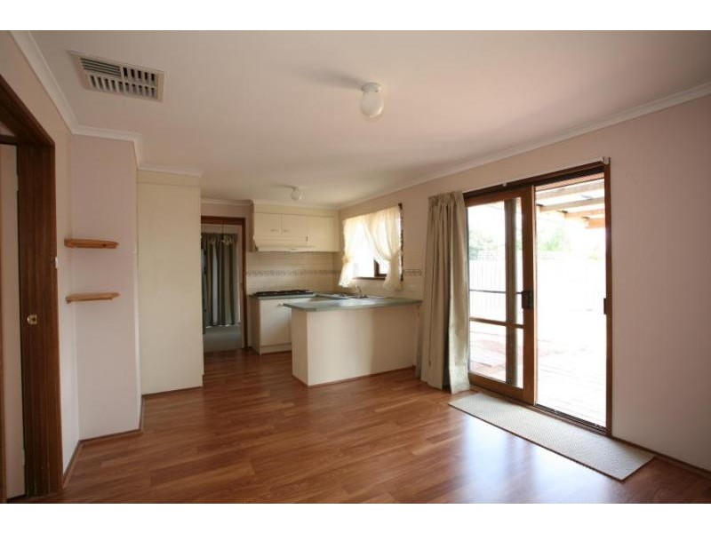 3 CHAT PLACE, Werribee VIC 3030