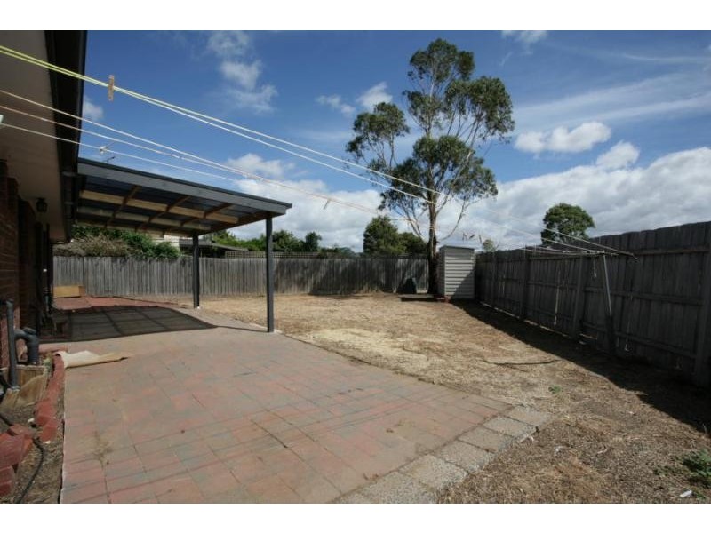 3 CHAT PLACE, Werribee VIC 3030