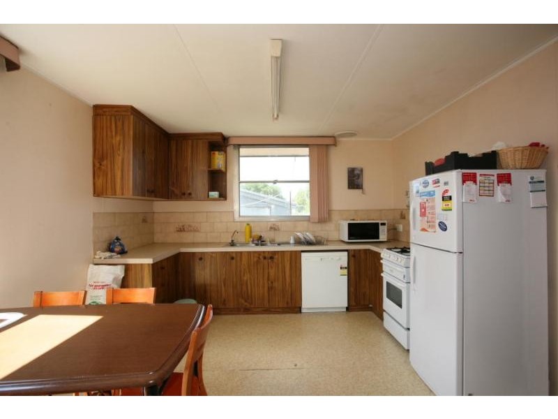 4 RICHMOND CRESCENT, Werribee VIC 3030