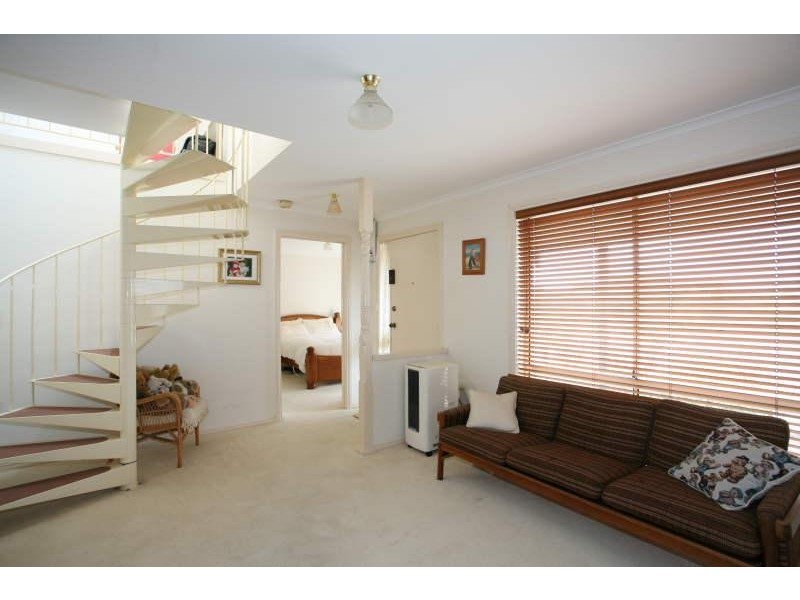 43 WILMINGTON AVENUE, Hoppers Crossing VIC 3029