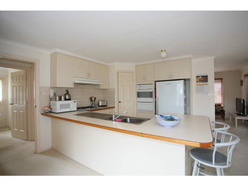 43 WILMINGTON AVENUE, Hoppers Crossing VIC 3029