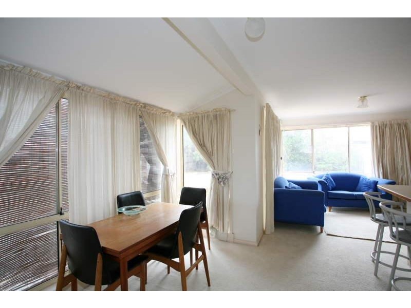 43 WILMINGTON AVENUE, Hoppers Crossing VIC 3029