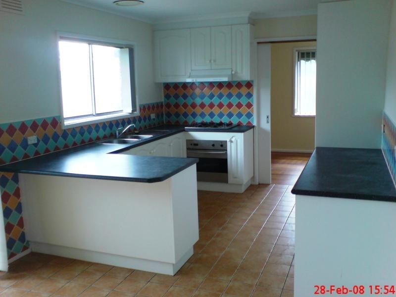 42 MELVIEW DRIVE, Wyndham Vale VIC 3024