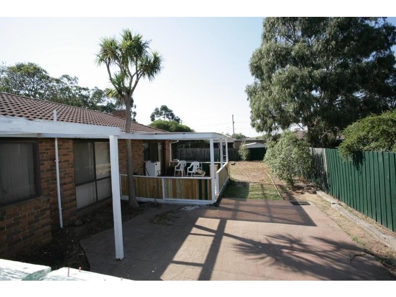 12 PERKINS AVENUE, Hoppers Crossing VIC 3029