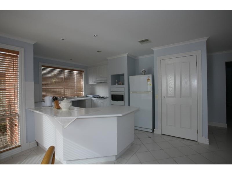 11 Franklin Boulevard, Hoppers Crossing VIC 3029