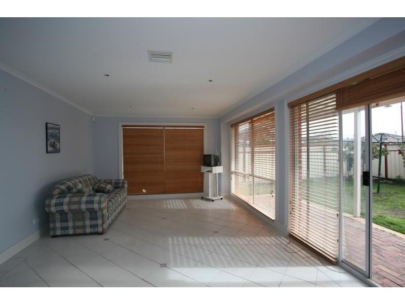 11 Franklin Boulevard, Hoppers Crossing VIC 3029