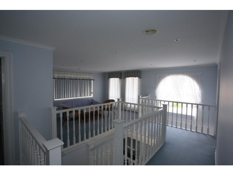 11 Franklin Boulevard, Hoppers Crossing VIC 3029