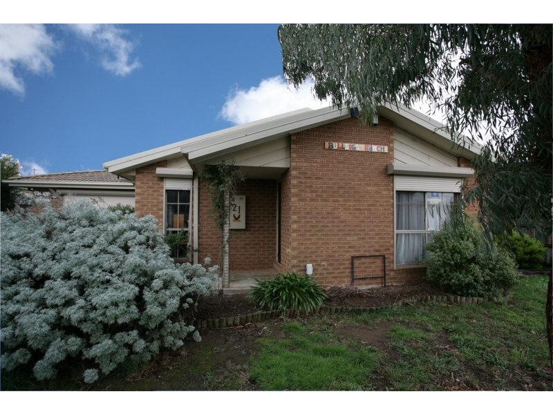 21 ARGYLE CRESCENT, Werribee VIC 3030