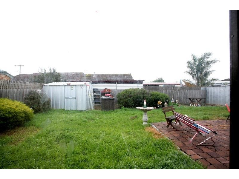 21 ARGYLE CRESCENT, Werribee VIC 3030