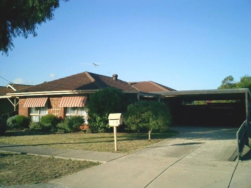 26 PERKINS AVENUE, Hoppers Crossing VIC 3029