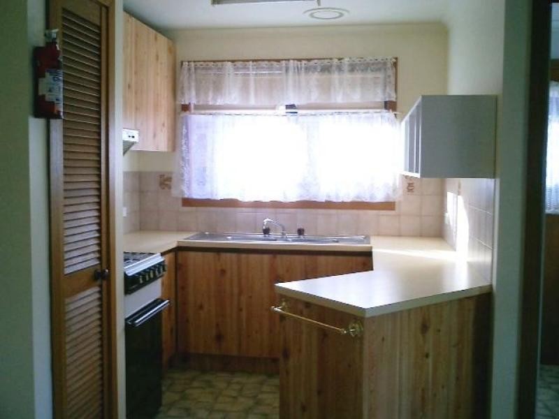 26 PERKINS AVENUE, Hoppers Crossing VIC 3029