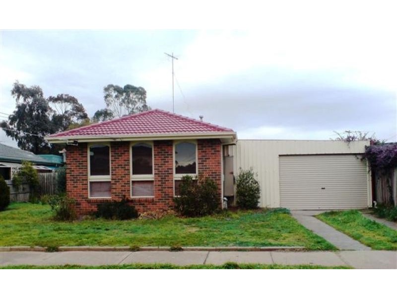 13 QUARTOK AVENUE, Werribee VIC 3030