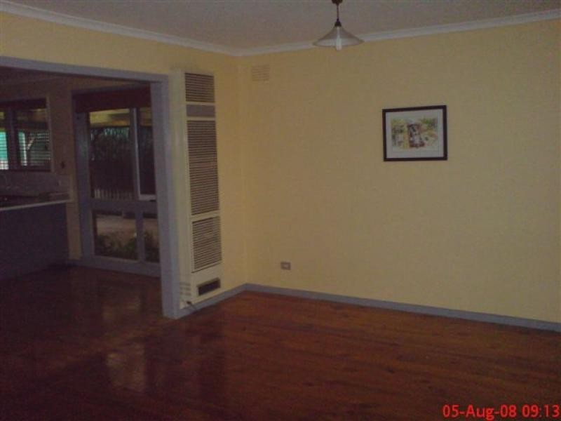 13 QUARTOK AVENUE, Werribee VIC 3030