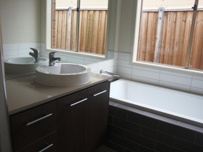 7 Urban Drive, Truganina VIC 3029