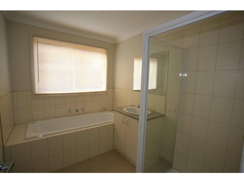 115 Rose Grange Boulevard, Tarneit VIC 3029