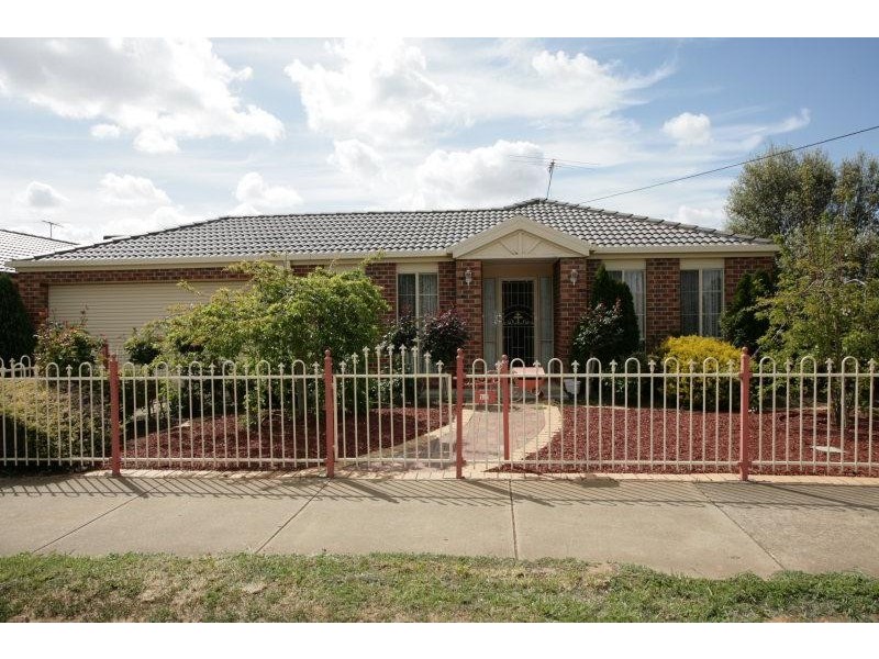 127 Walls Road, Werribee VIC 3030