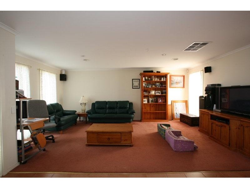 127 Walls Road, Werribee VIC 3030