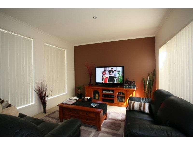 17 Almond Close, Werribee VIC 3030