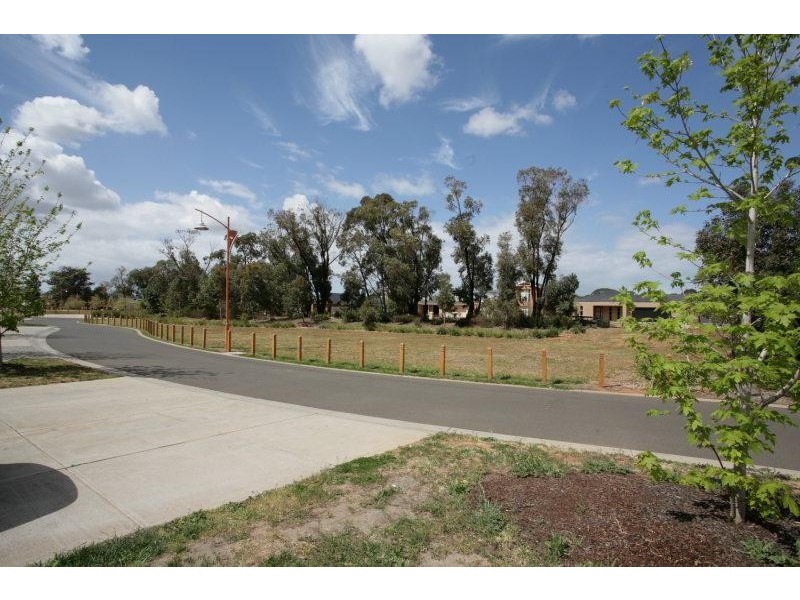 17 Almond Close, Werribee VIC 3030