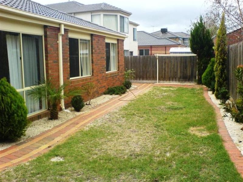 6 Medina Drive, Hoppers Crossing VIC 3029