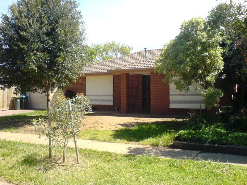 12 Tolmie Avenue, Werribee VIC 3030