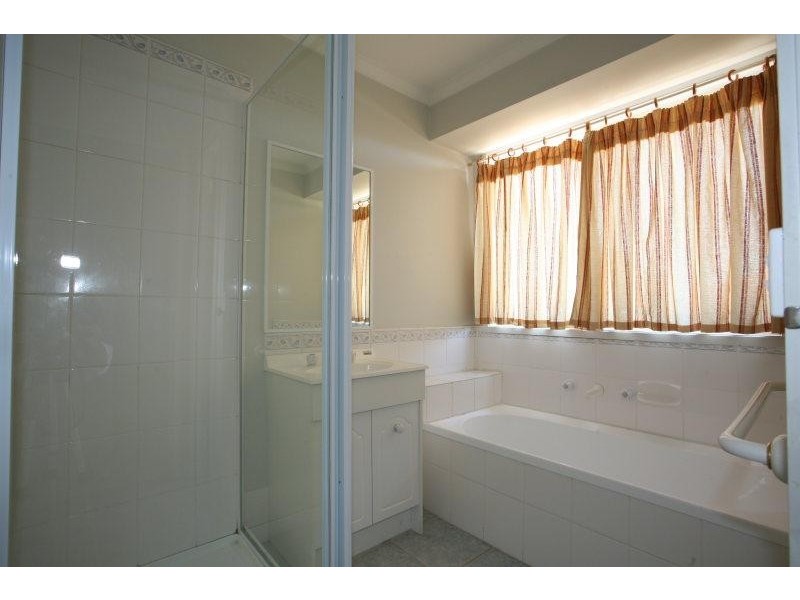 9 Harris Avenue, Hoppers Crossing VIC 3029