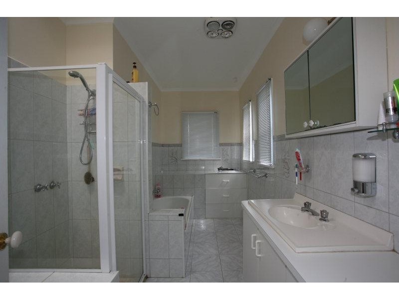 15 Balding Avenue, Werribee VIC 3030