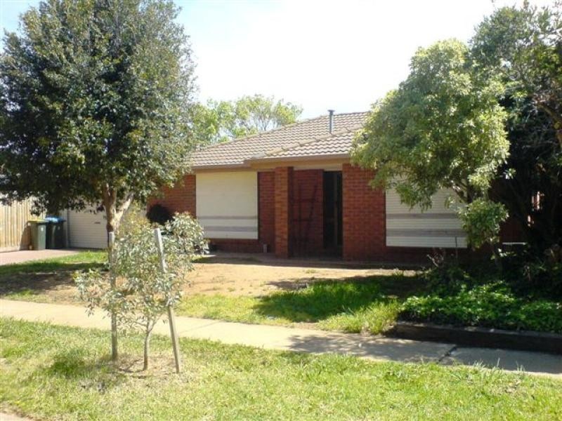 12 Tolmie Avenue, Werribee VIC 3030