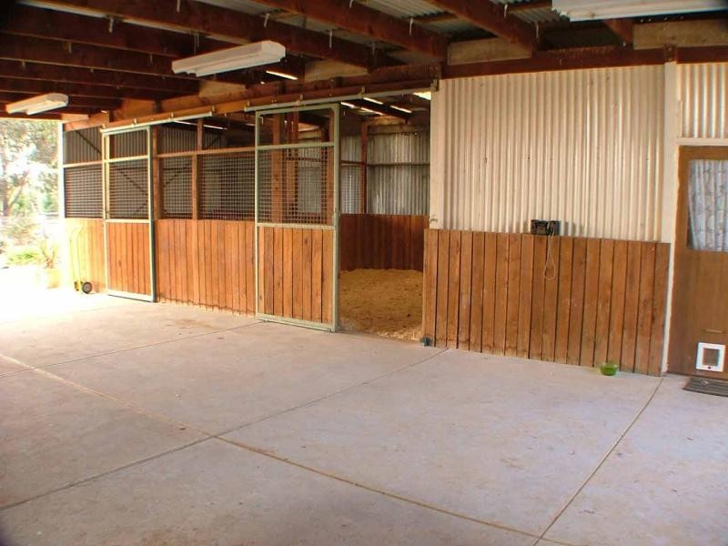 130 School Road, Balliang VIC 3340