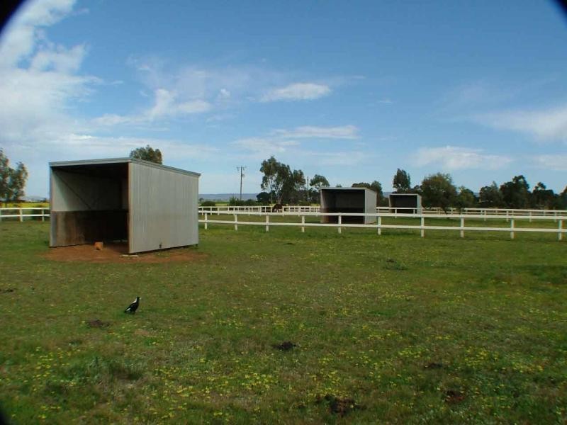 130 School Road, Balliang VIC 3340