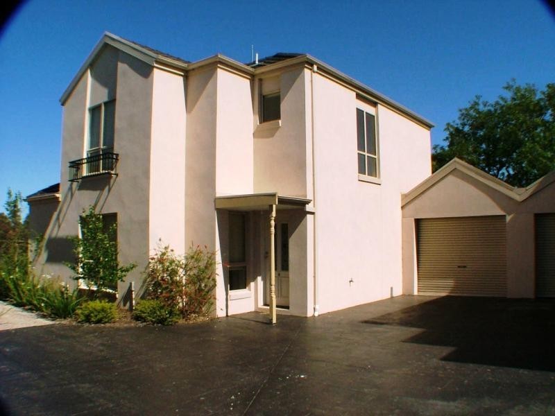Unit 8/8-10 Coop Street, Werribee VIC 3030