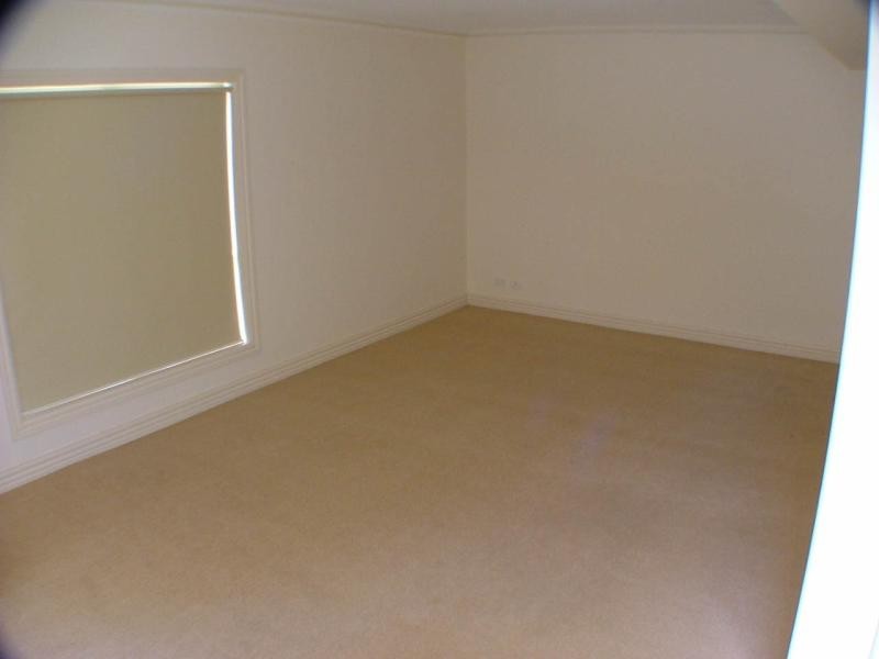 Unit 8/8-10 Coop Street, Werribee VIC 3030
