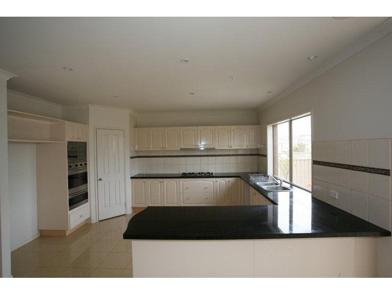 51 Ashton Crescent, Hoppers Crossing VIC 3029