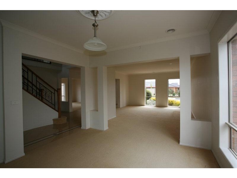 51 Ashton Crescent, Hoppers Crossing VIC 3029