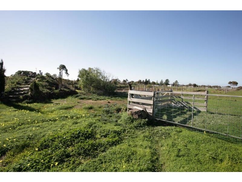 75 William Road, Little River VIC 3211