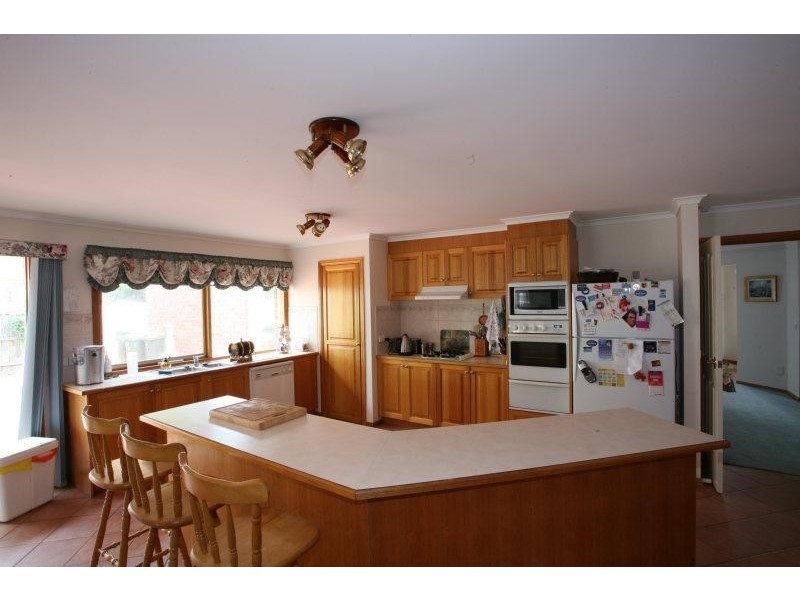 5 Butmar Close, Werribee VIC 3030