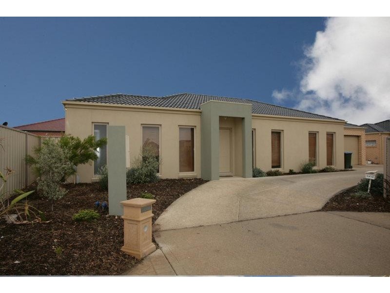 Unit 1/10 Harrow Place, Truganina VIC 3029