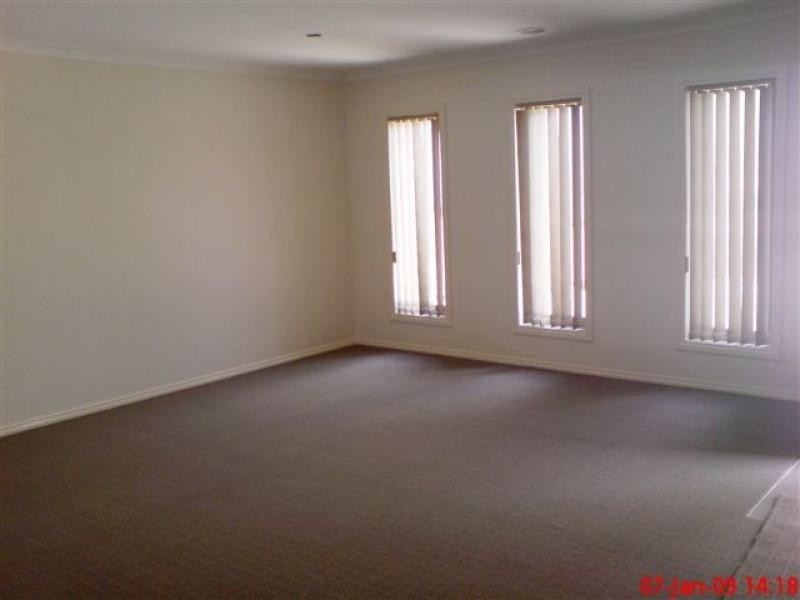 Unit 1/88 Conquest Drive, Werribee VIC 3030